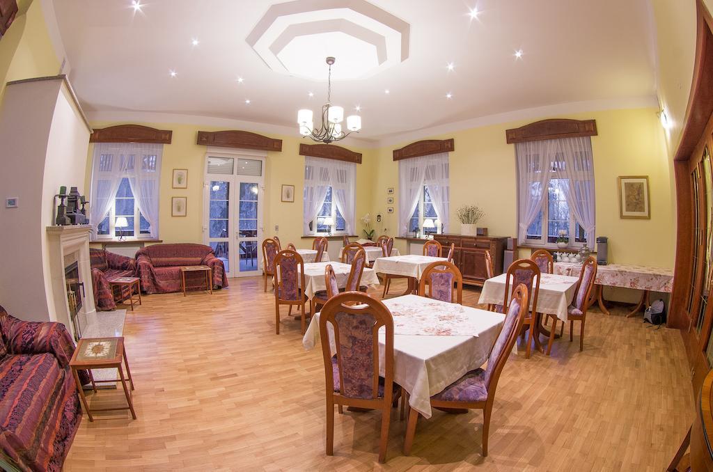 Szwajcarka Willa Z Sauna I Jacuzzi Кудова-Здруй Экстерьер фото