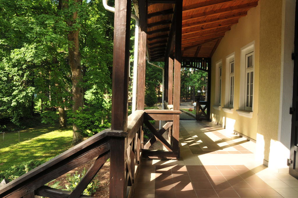 Szwajcarka Willa Z Sauna I Jacuzzi Кудова-Здруй Экстерьер фото